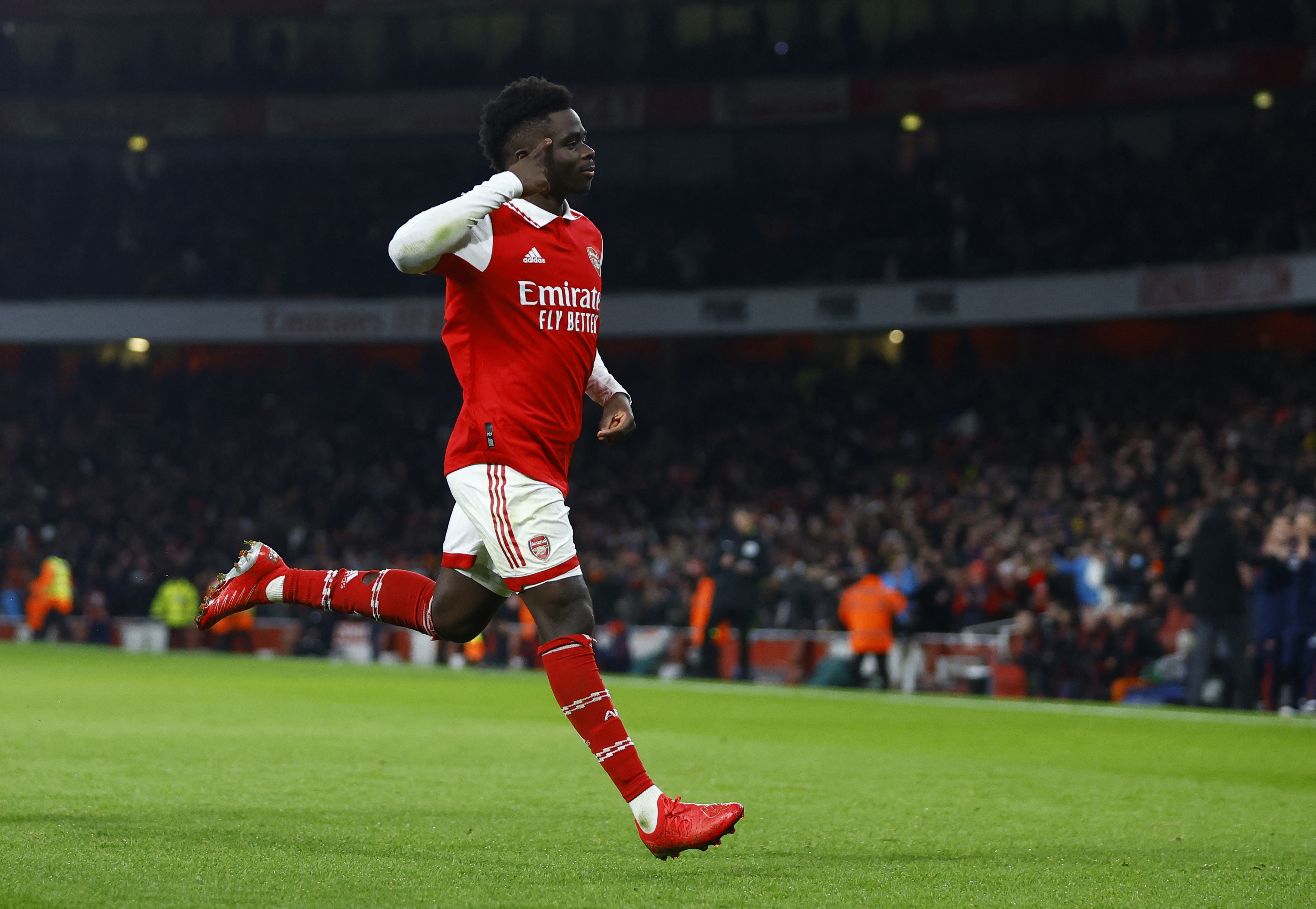 阿森纳横扫土耳其,卡塞米罗送出助攻 阿森纳横扫土耳其,卡塞米罗送出助攻