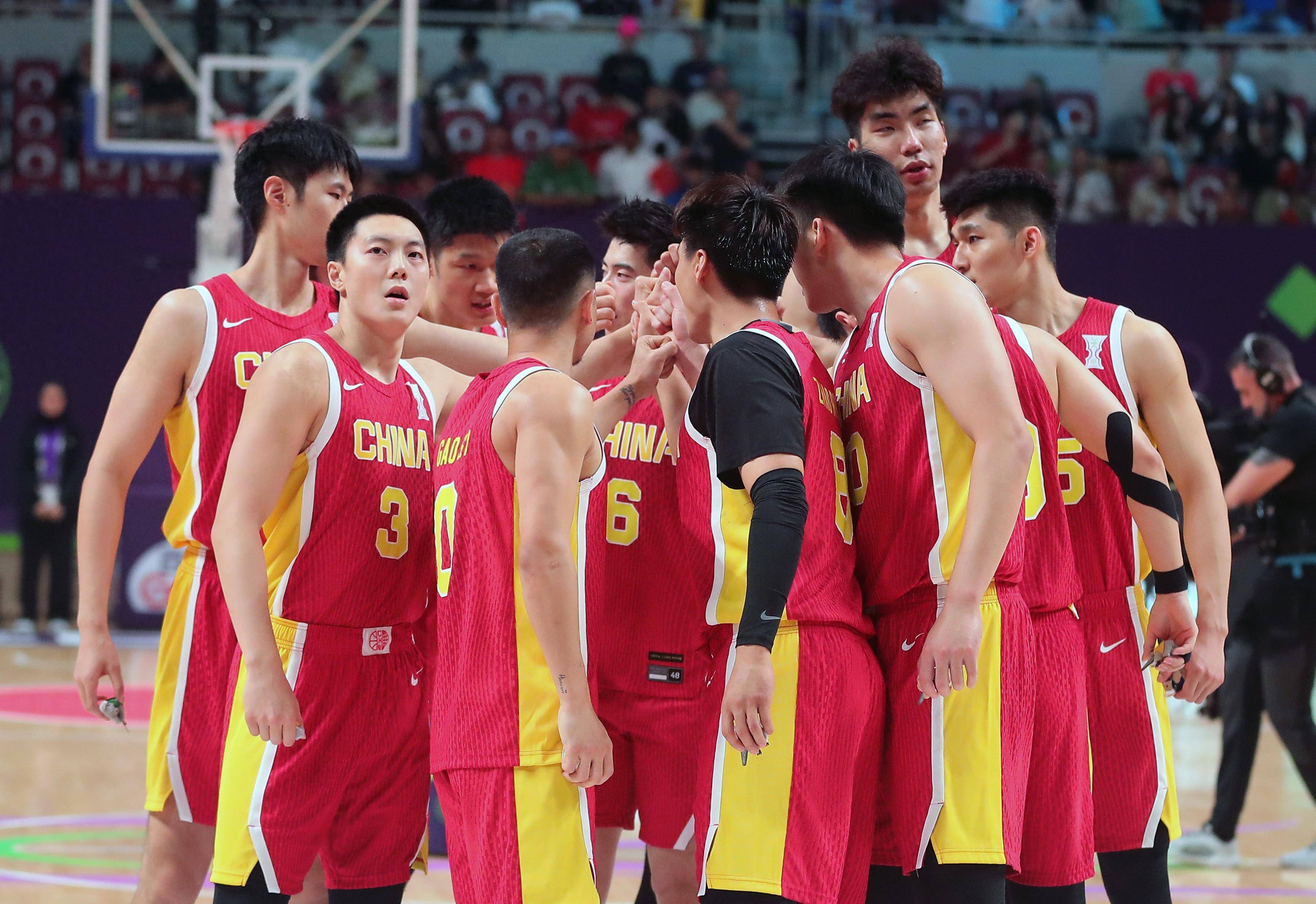 一支中国籃球隊在最新比賽中取得胜利 一支中国籃球隊在最新比賽中取得胜利