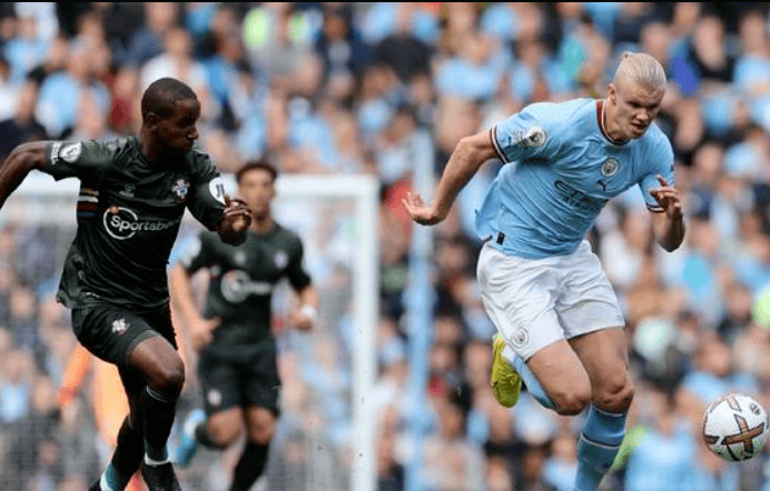 南安普顿主场大胜,豪取三分 南安普顿主场大胜,豪取三分