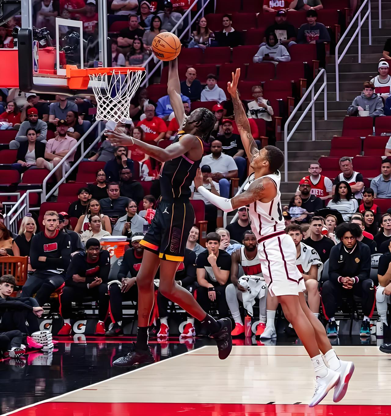 国王爆冷火箭,萨博尼斯统治全场 国王爆冷火箭,萨博尼斯统治全场