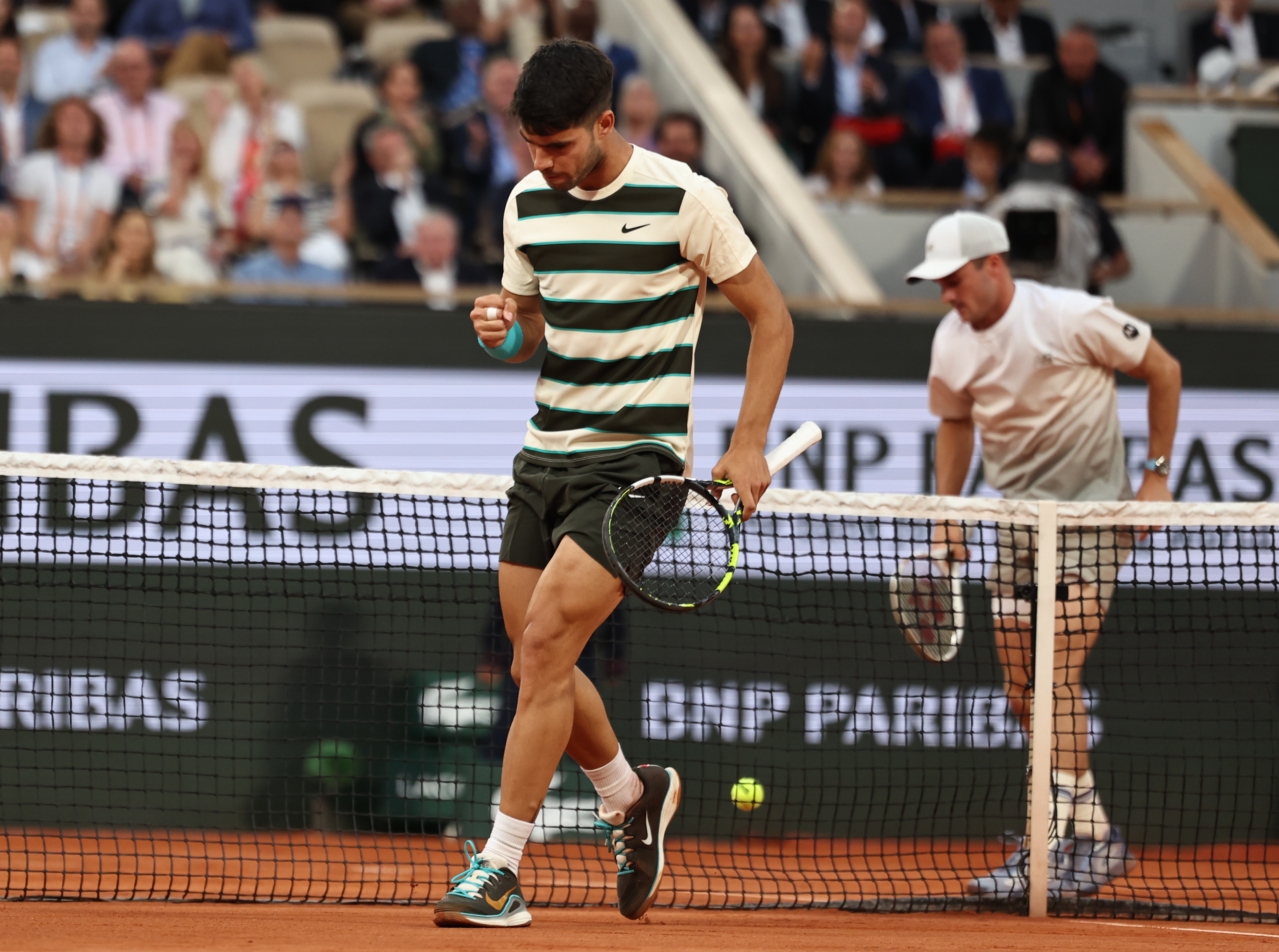 包含法网鏖战澳网，阿尔卡拉斯关键制胜的词条