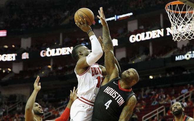 公牛轻取尼克斯，周琦惊艳四座