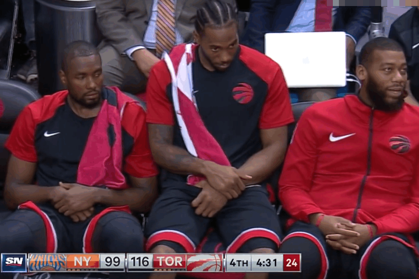 福建队鏖战尼克斯,伦纳德带队取胜 福建队鏖战尼克斯,伦纳德带队取胜