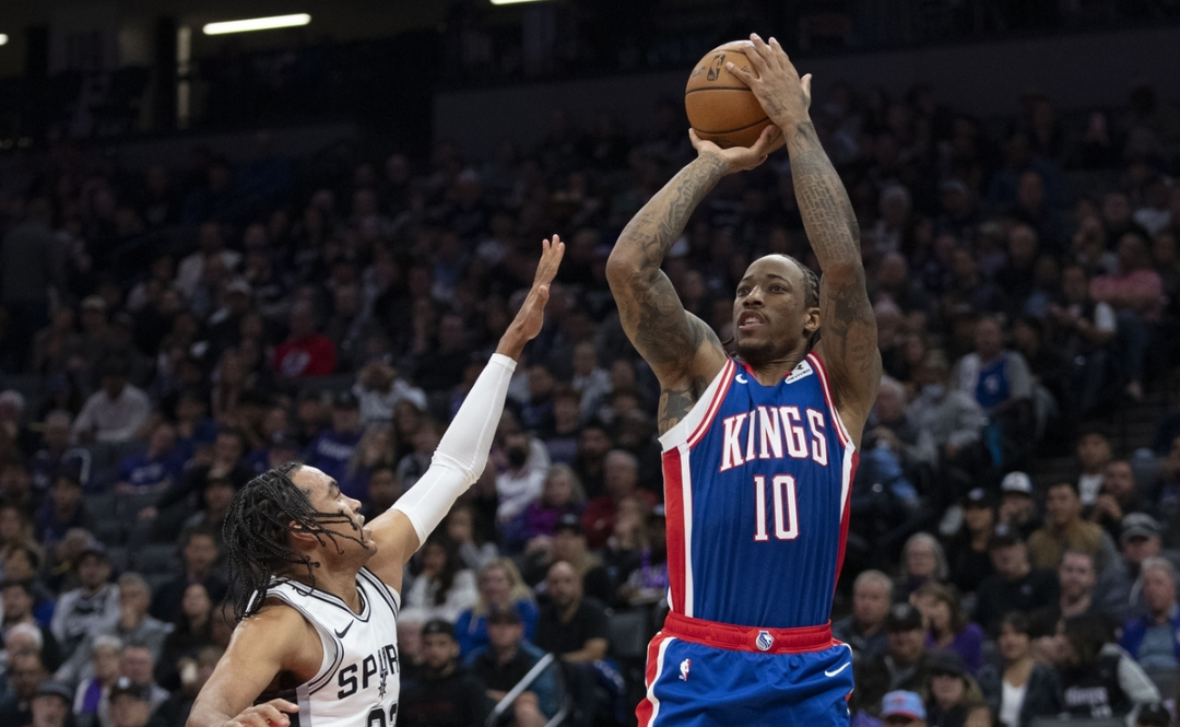 关于欧洲杯篮球联赛：马刺队惜败骑士的信息