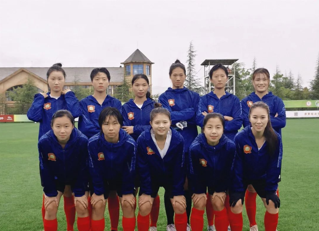 南京展开雨中女足精英赛的简单介绍