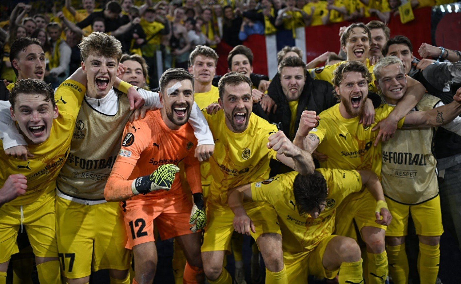 欧预赛擂台对决，球场上的激战惊心动魄的简单介绍