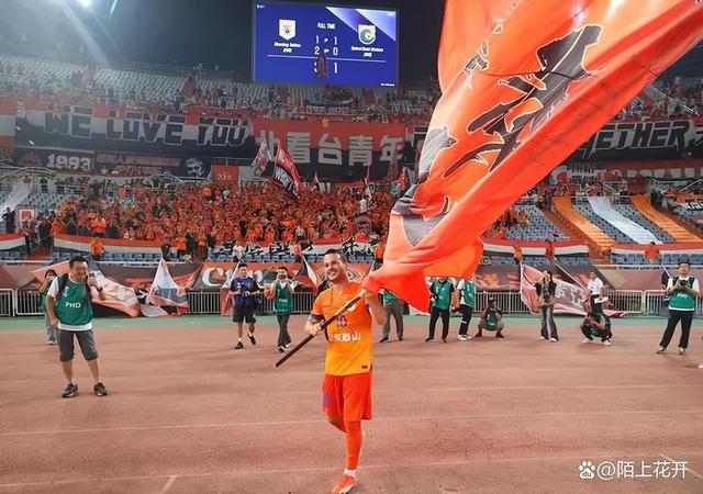 亚冠赛场燃爆现场令球迷热血的简单介绍 亚冠赛场燃爆现场令球迷热血的简单介绍