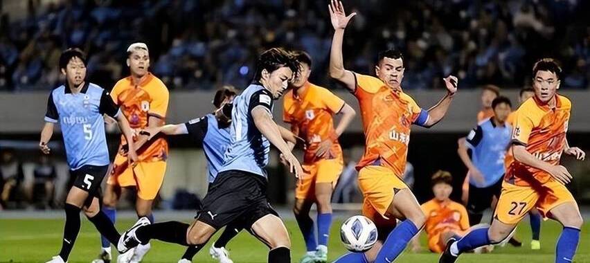 亚冠赛场燃爆现场令球迷热血的简单介绍 亚冠赛场燃爆现场令球迷热血的简单介绍