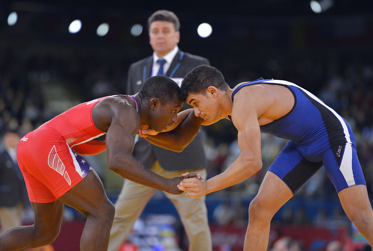 体育场上的较量引出激烈对抗 体育场上的较量引出激烈对抗