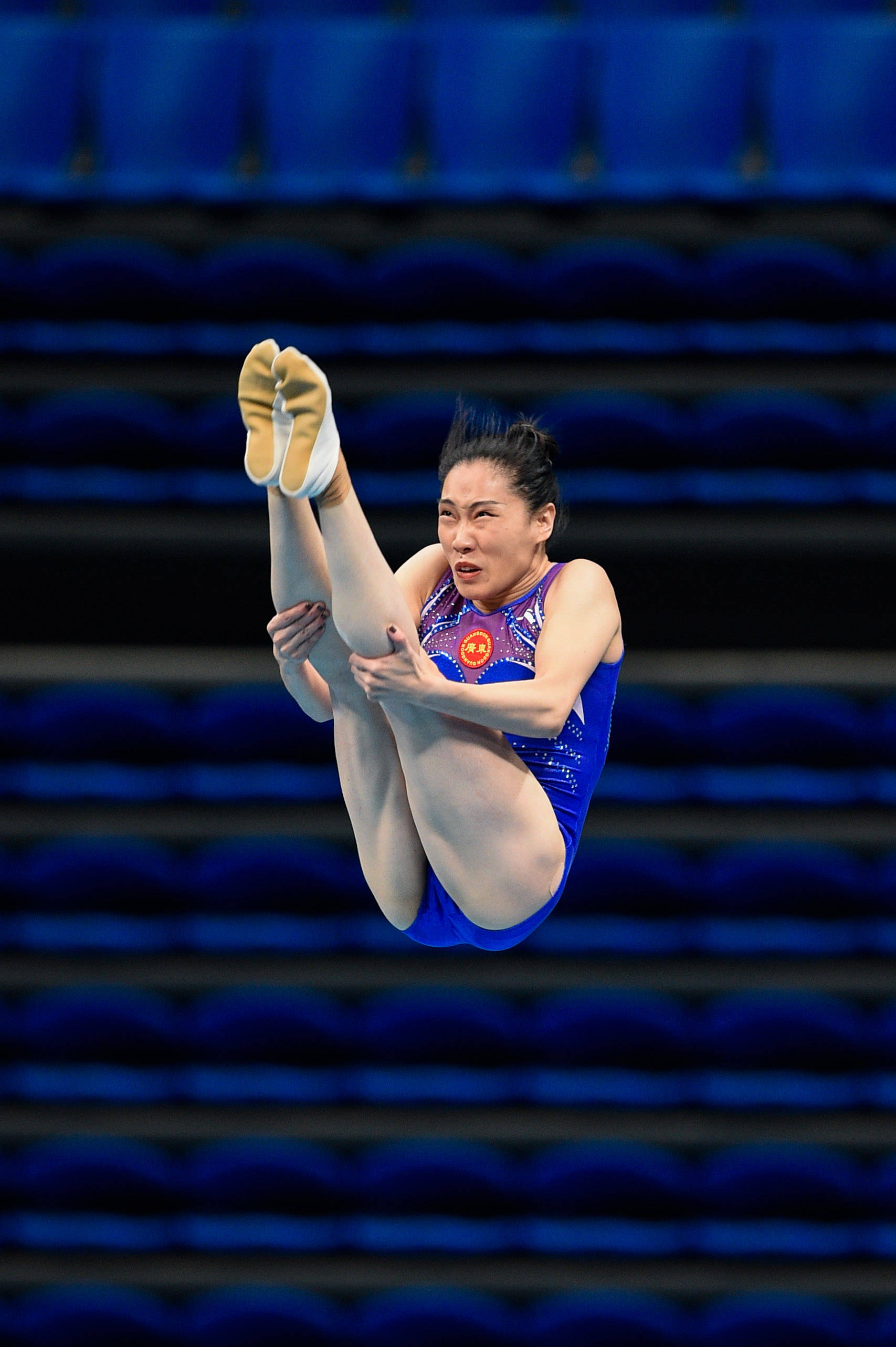 塞尔维亚选手在蹦床比赛中脱颖而出