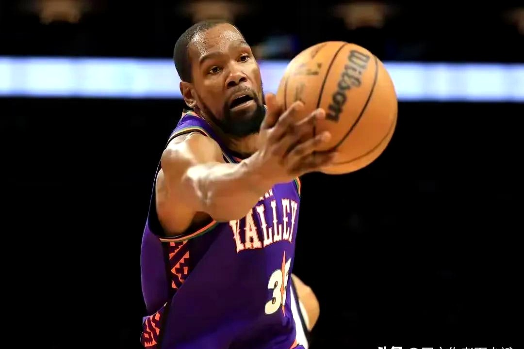 勇士翻盘尼克斯,杜兰特惊艳四座 勇士翻盘尼克斯,杜兰特惊艳四座