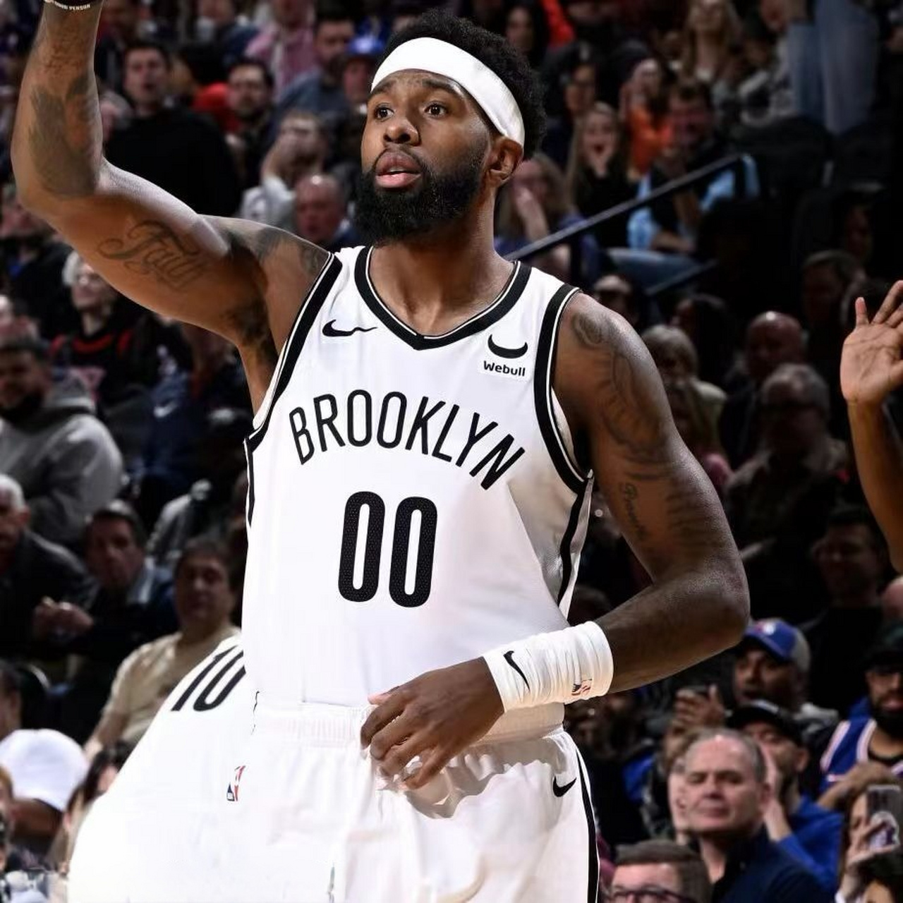 篮网翻盘灰熊，范弗利特惊艳四座