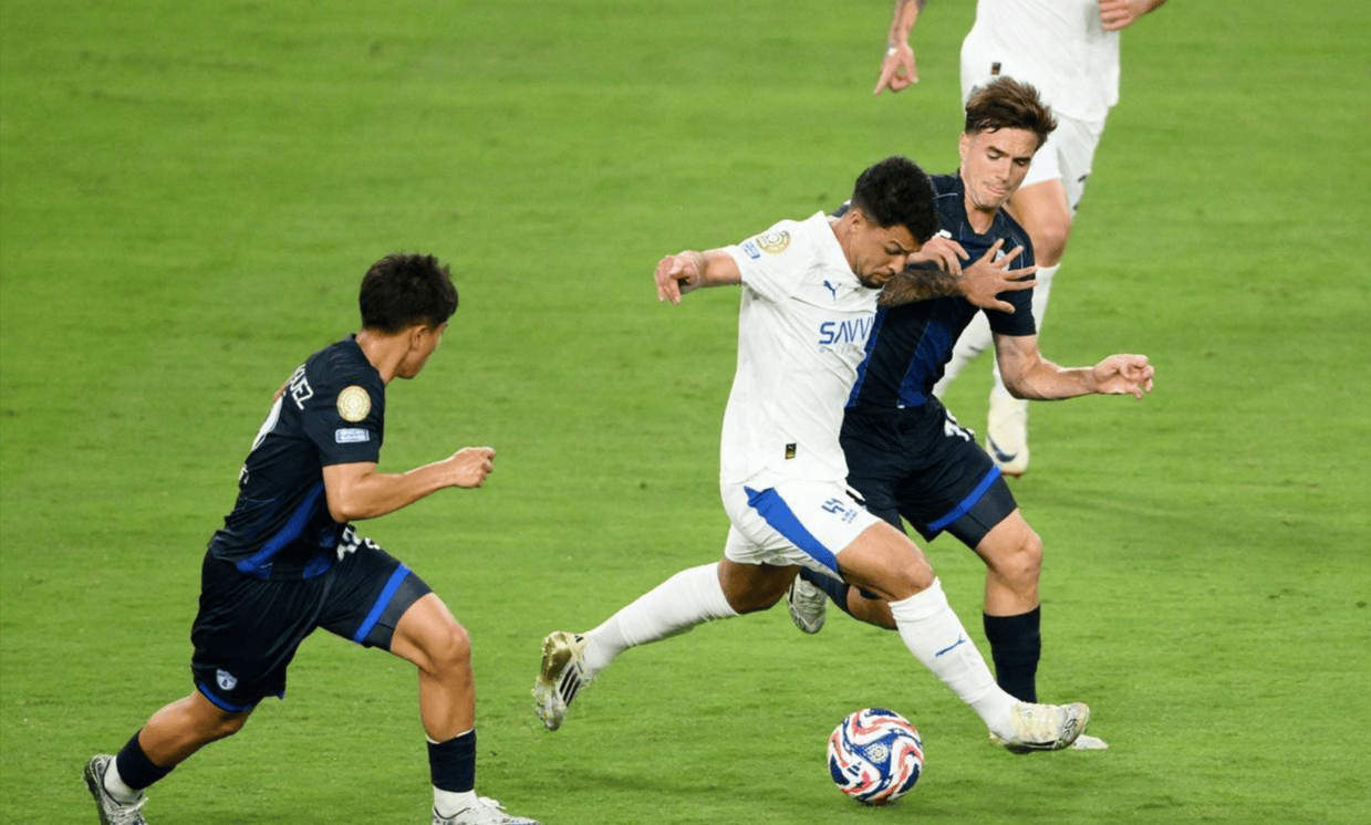 曼城球员精神抖擞，成功晋级下一轮的简单介绍