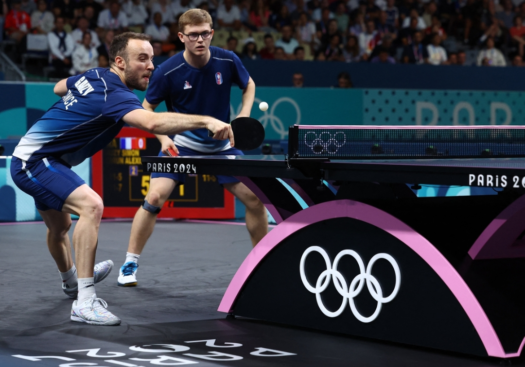 关于日本乒乓球队完胜法国乒乓球队，波尔完成帽子戏法的信息