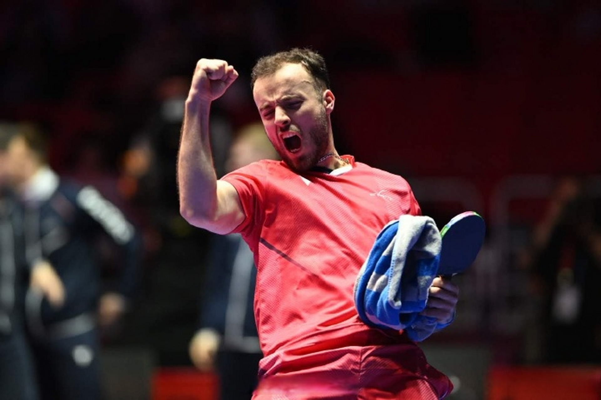 法国乒乓球队完胜英国乒乓球队，奥恰洛夫爆发神勇的简单介绍