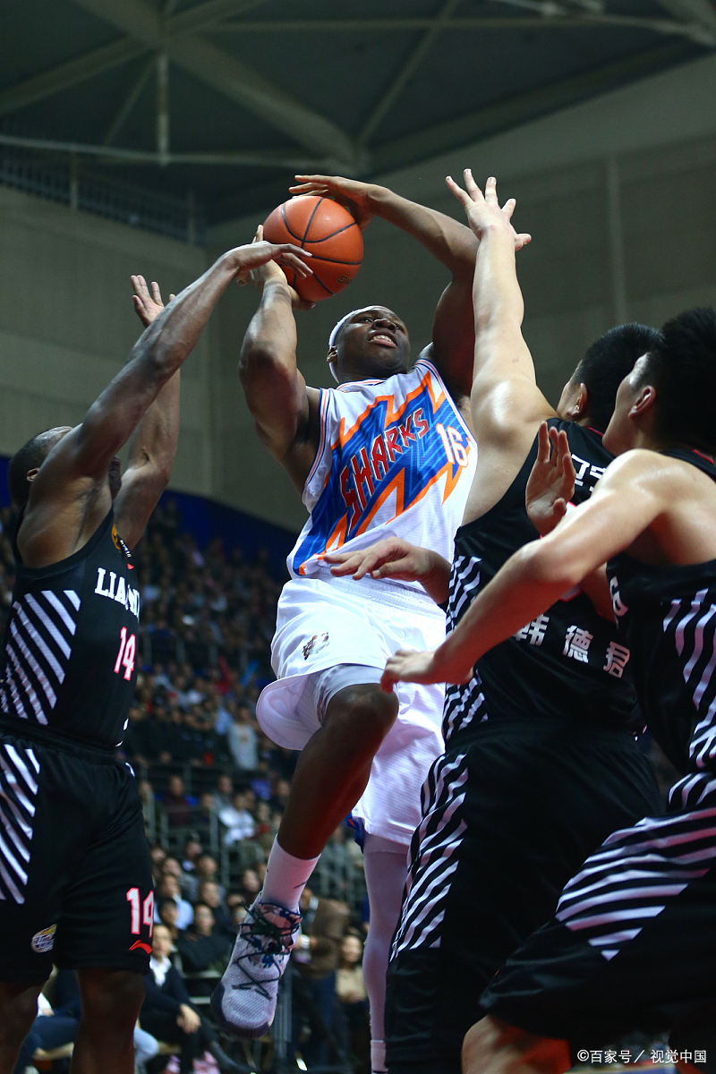 雄鹿大将全面爆发势不可挡，击溃对手轻松取胜的简单介绍