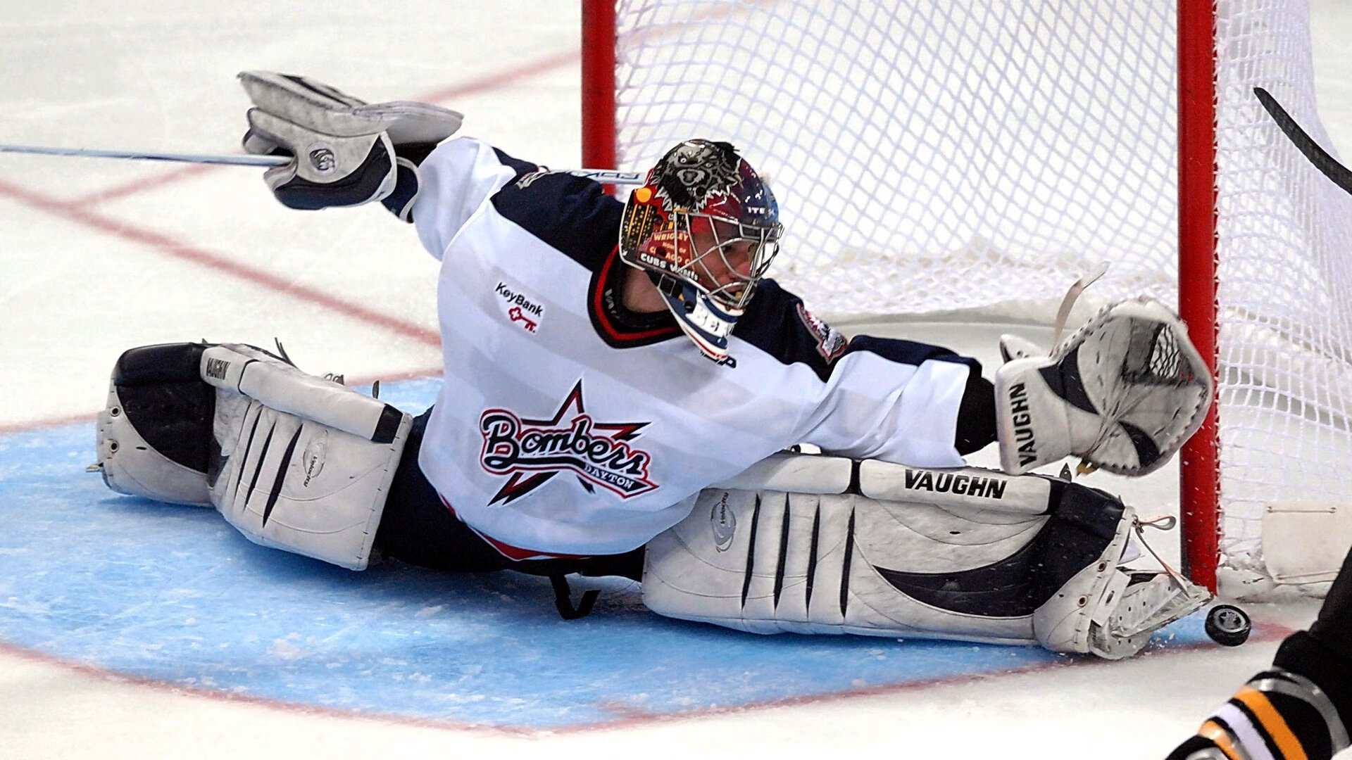 从芬兰到美加墨,巴雷拉的蓝黑之心如何在国际赛场接管未来